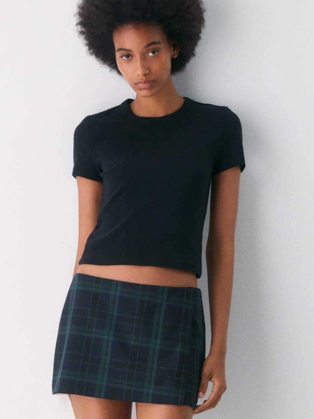 Aritzia Sunday Besthug Little Ribbed Black T-shirt